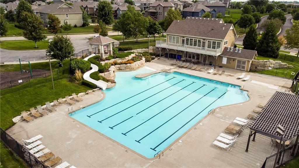 16389 W 170th St, Olathe, KS 66062