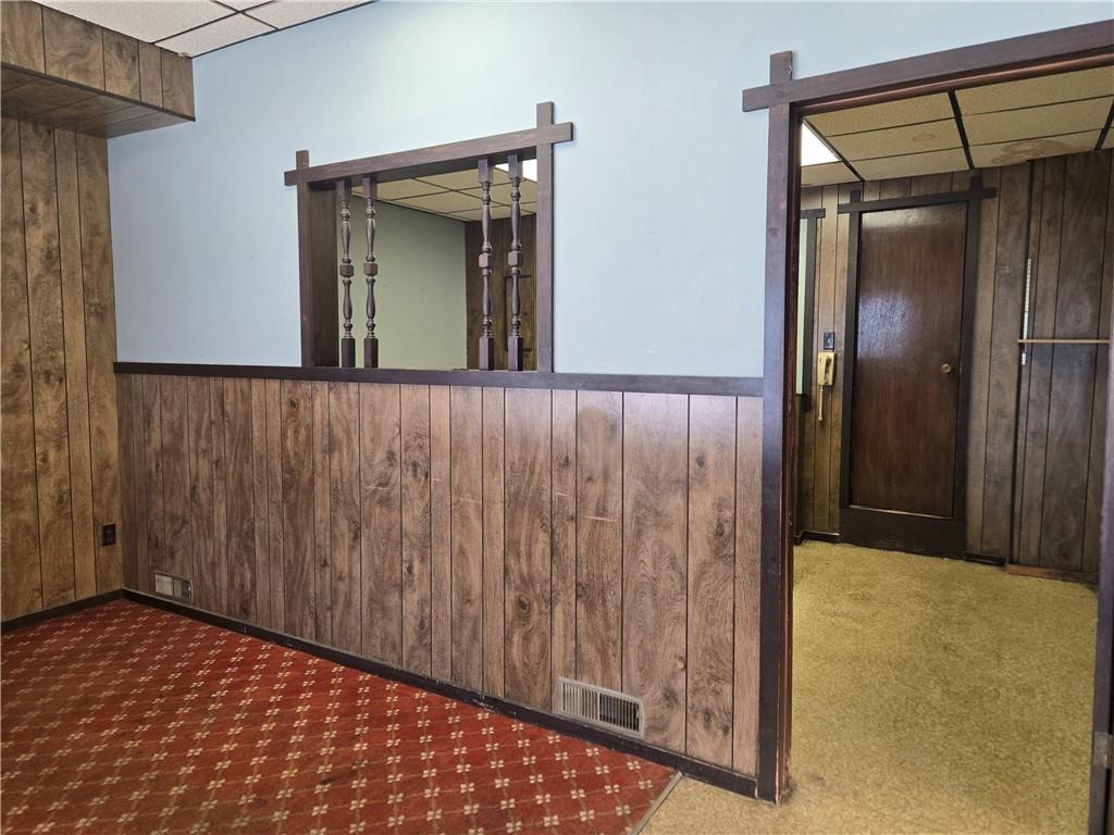 112 E Forest St, Girard, KS 66743