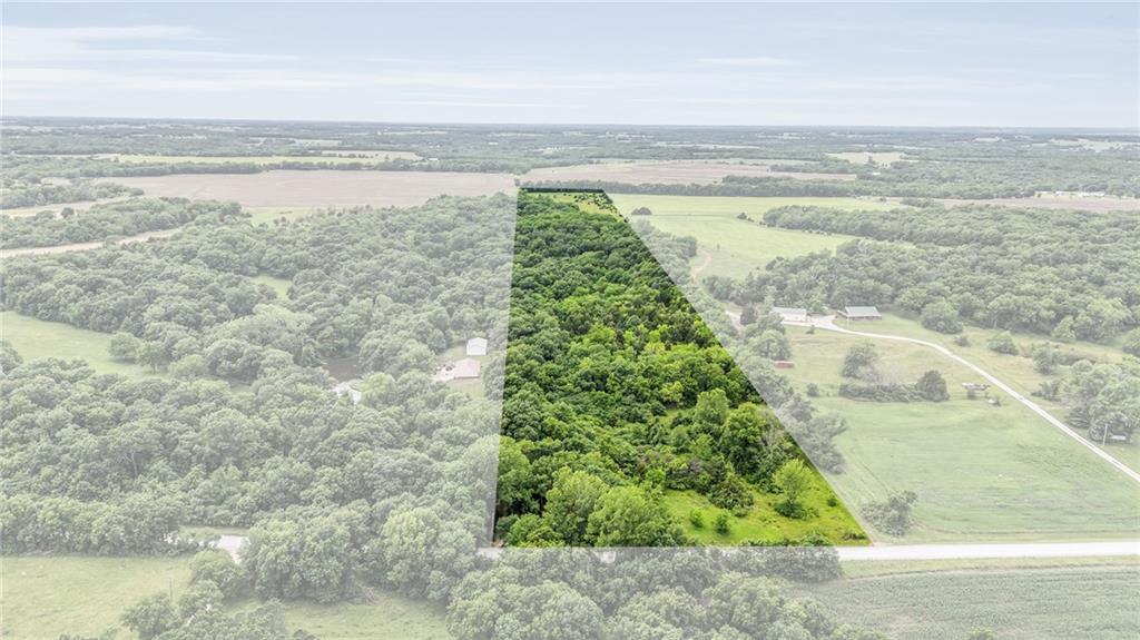 2208 Idaho Rd, Williamsburg, KS 66095