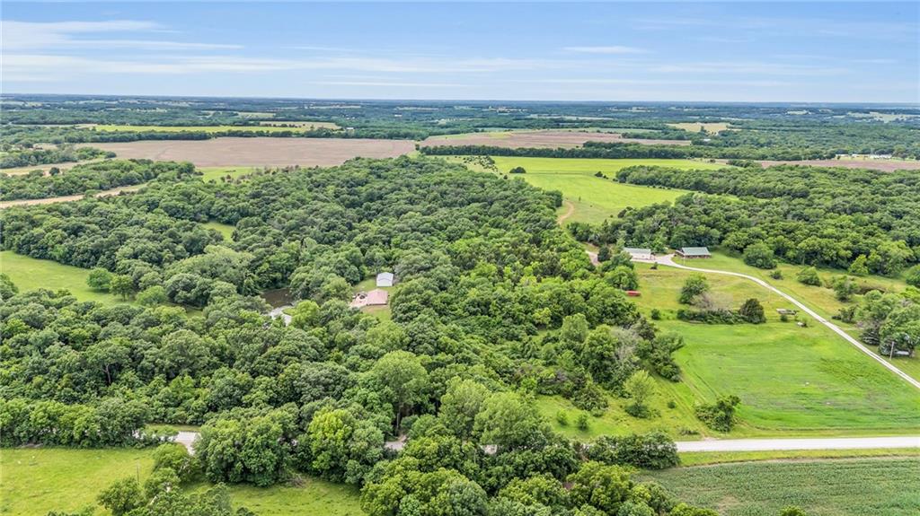 2208 Idaho Rd, Williamsburg, KS 66095