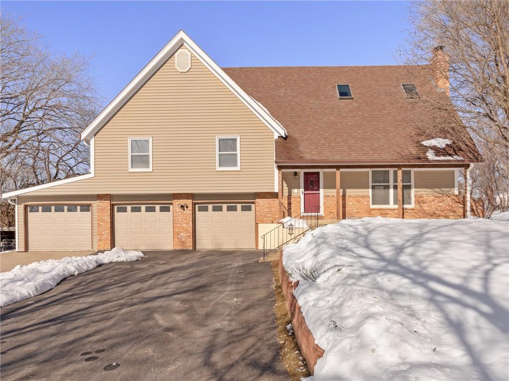 6536 Oak Grove Rd, Kansas City, KS 66106