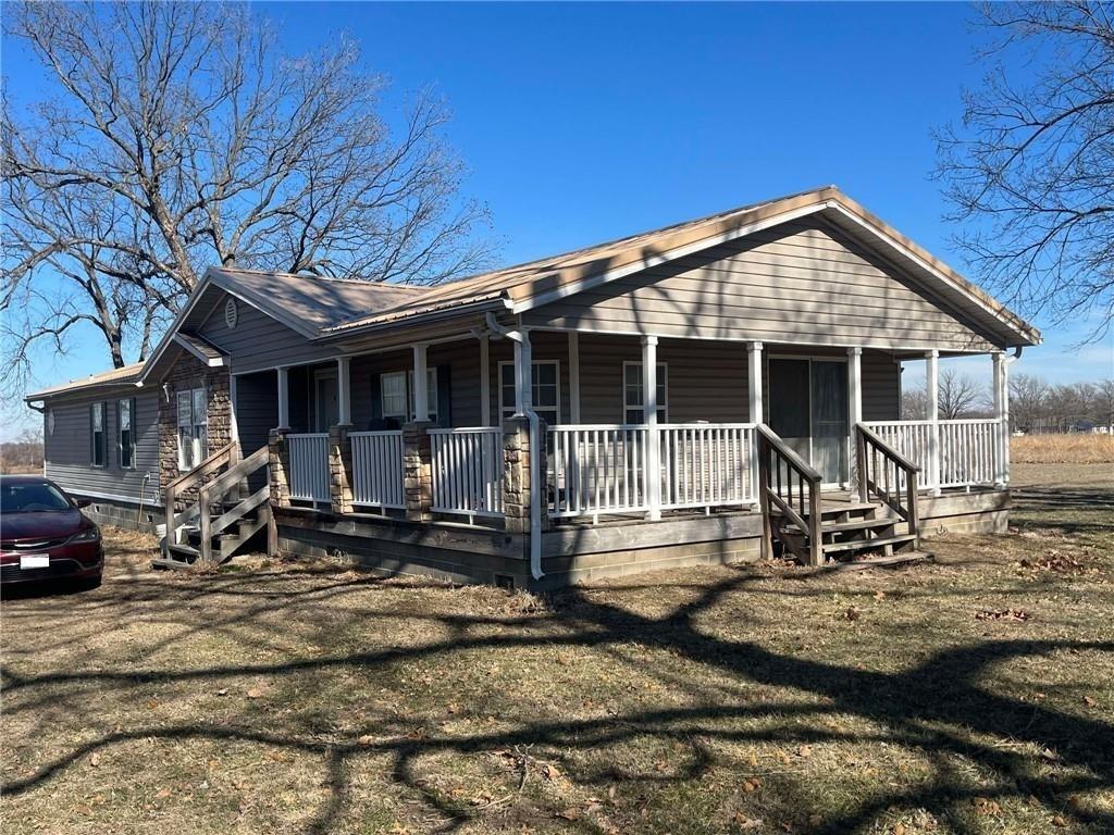 9051 SW 2nd St, Hume, MO 64752