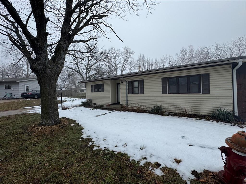 6726 SW Shadyvale Ln, Topeka, KS 66619