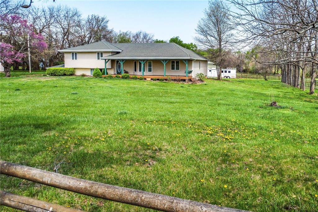 27000 W 199th St, Gardner, KS 66030