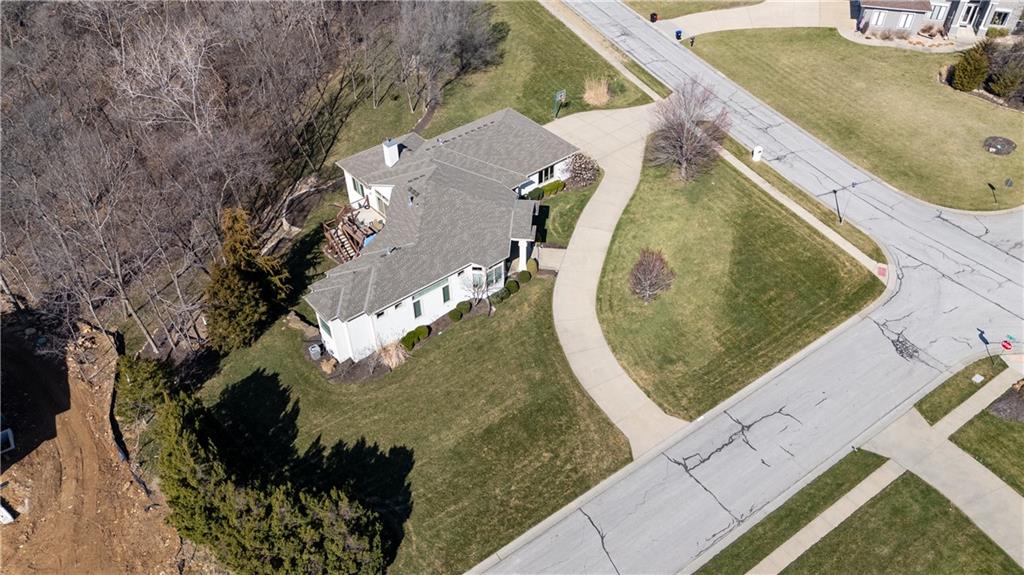 6402 Warwick St, Shawnee, KS 66218