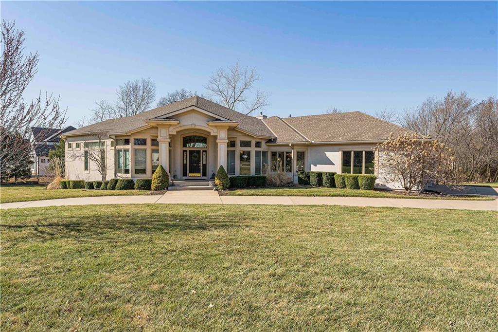 6402 Warwick St, Shawnee, KS 66218