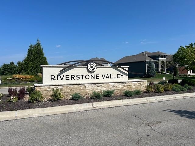 12515 W 184th Ter, Overland Park, KS 66013