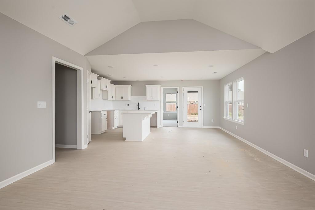 908 2nd St, Perry, KS 66073