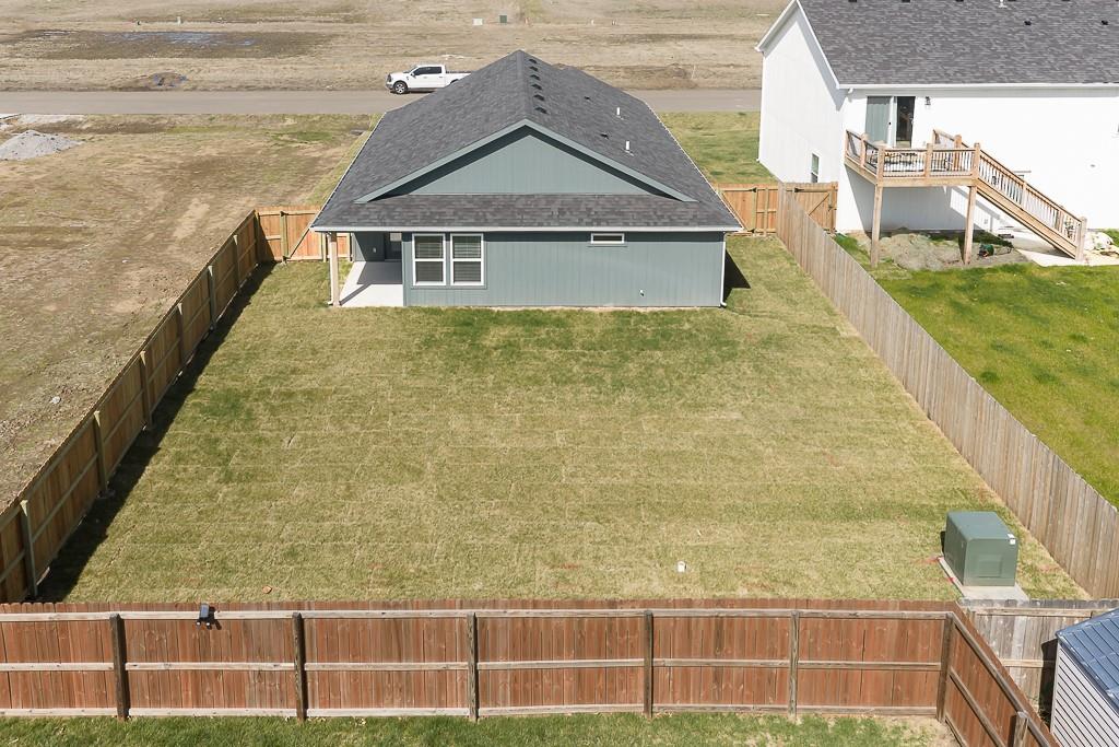 908 2nd St, Perry, KS 66073