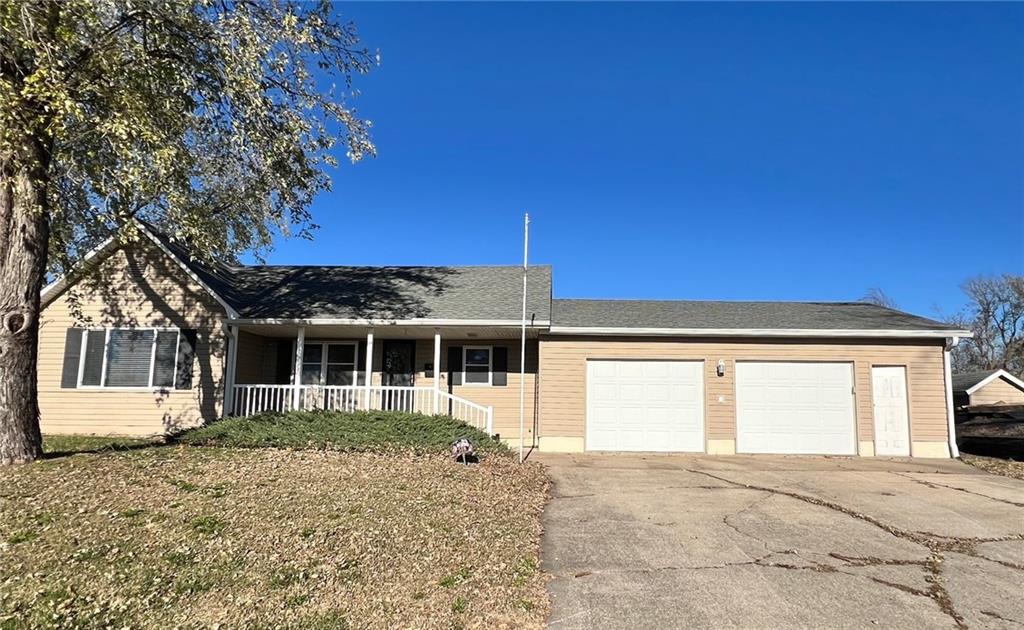 518 Pine St, Nortonville, KS 66060