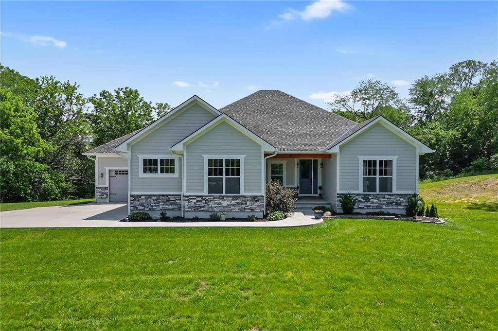13723 Raliegh Ln, Holt, MO 64048