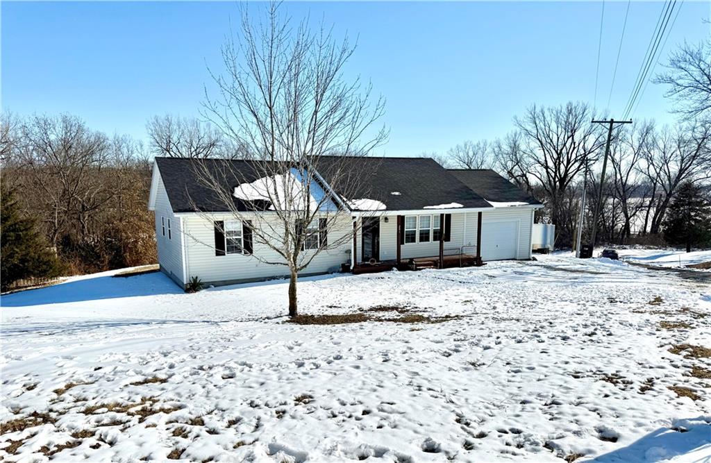 201 1st St, Barnard, MO 64423