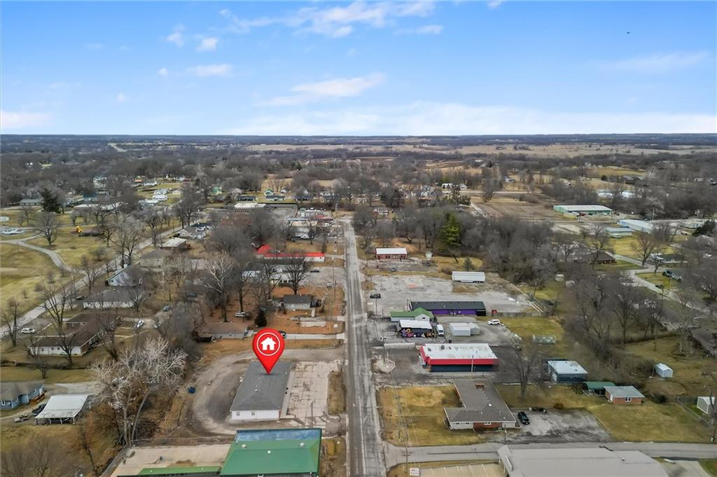 306 Wollard Blvd, Richmond, MO 64085
