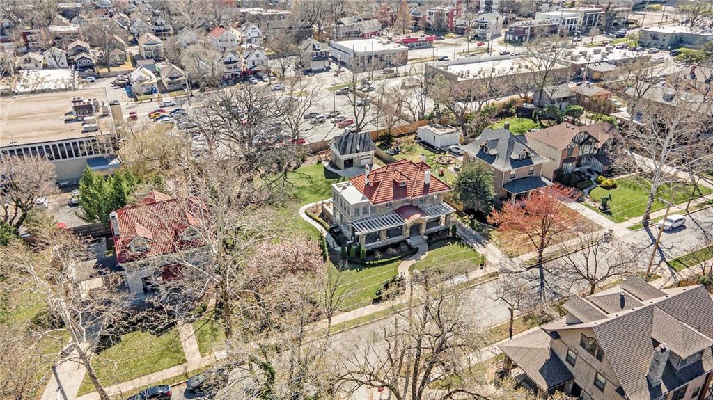 901 W 38th St, Kansas City, MO 64111