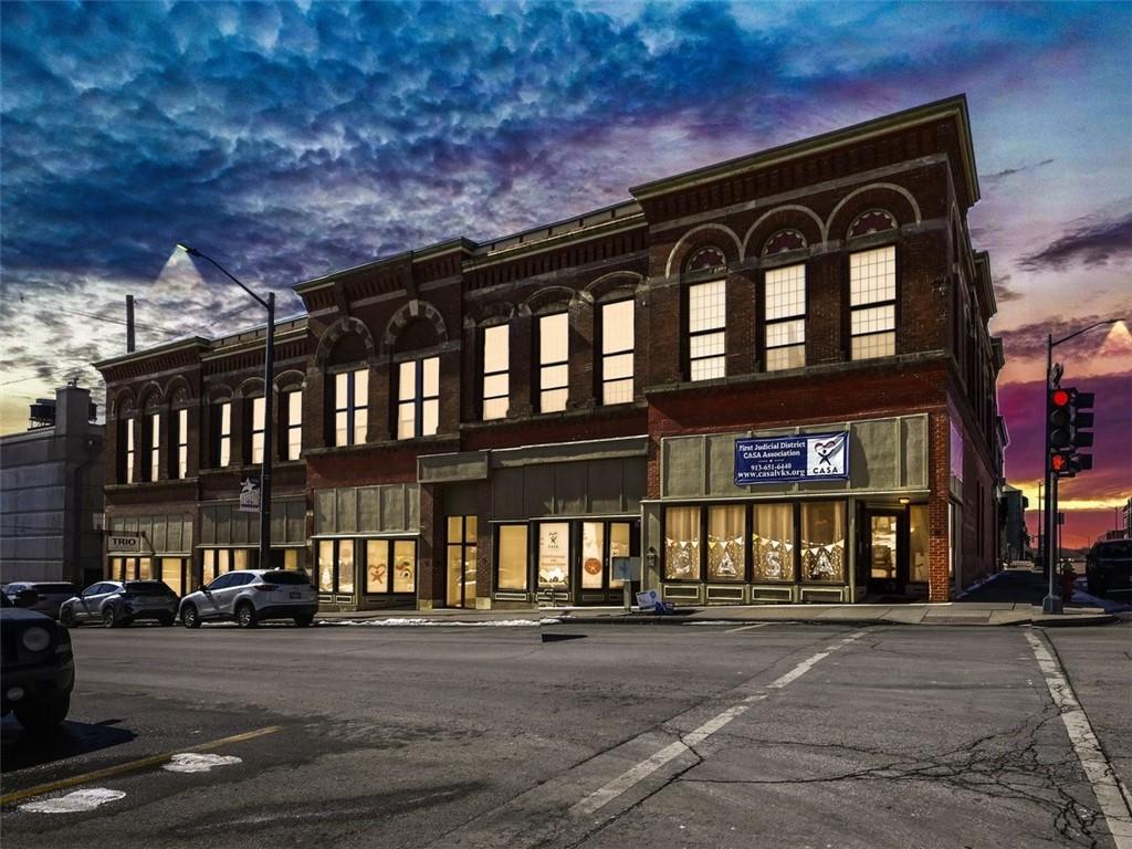 100 S 5th St, Leavenworth, KS 66048
