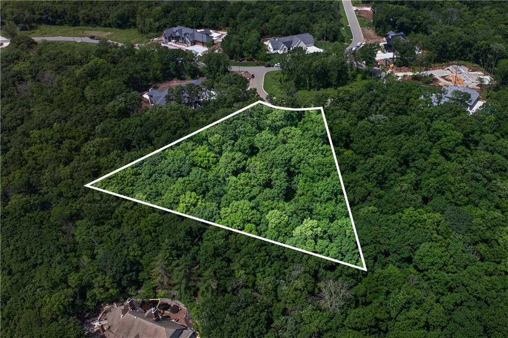 16917 Wallace Way, Loch Lloyd, MO 64012