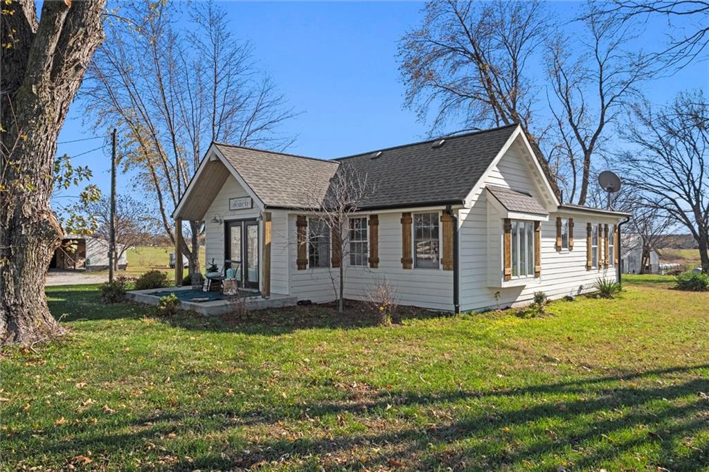 21881 Cantrell Rd, Linwood, KS 66052
