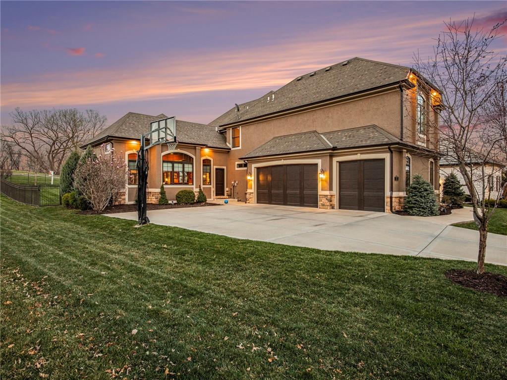 8541 N Donnelly Ave, Kansas City, MO 64157