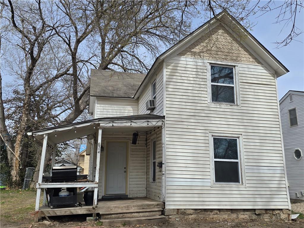 824 Laramie St, Manhattan, KS 66502