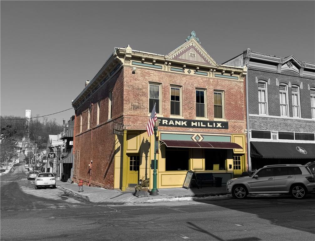 501 Main St, Weston, MO 64098