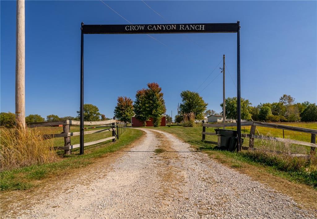 17076 S Shawnee Heights Rd, Overbrook, KS 66524