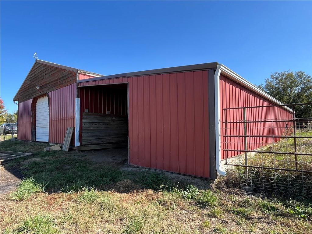 17076 S Shawnee Heights Rd, Overbrook, KS 66524
