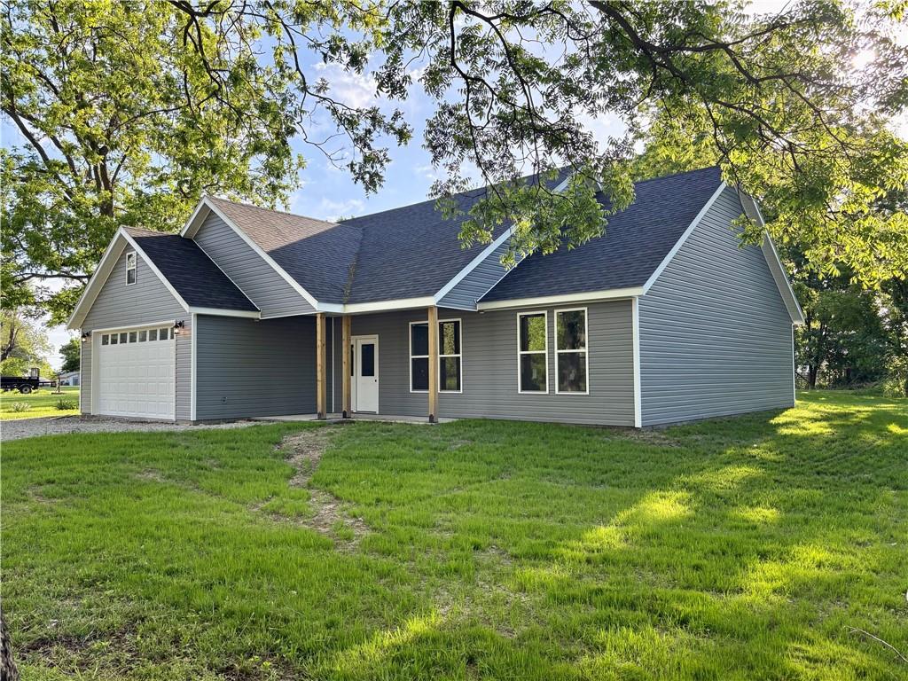 207 S Ward St, Leeton, MO 64761
