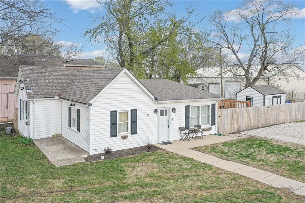 412 South St, Bucyrus, KS 66013