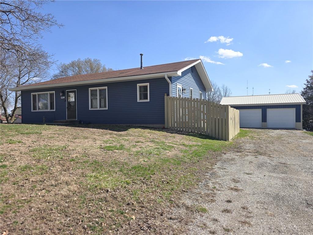 4 W 8th St, Grant City, MO 64456