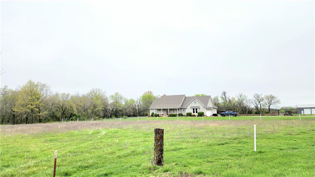 526 E 580th Ave, Pittsburg, KS 66762