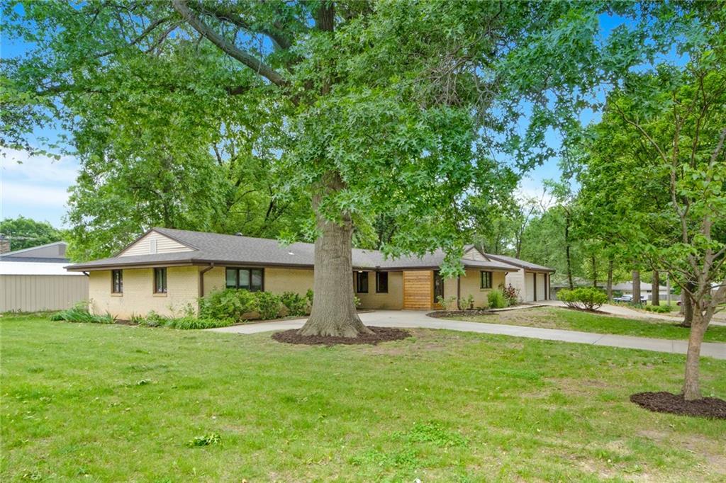1804 Kenmar Dr, Manhattan, KS 66502