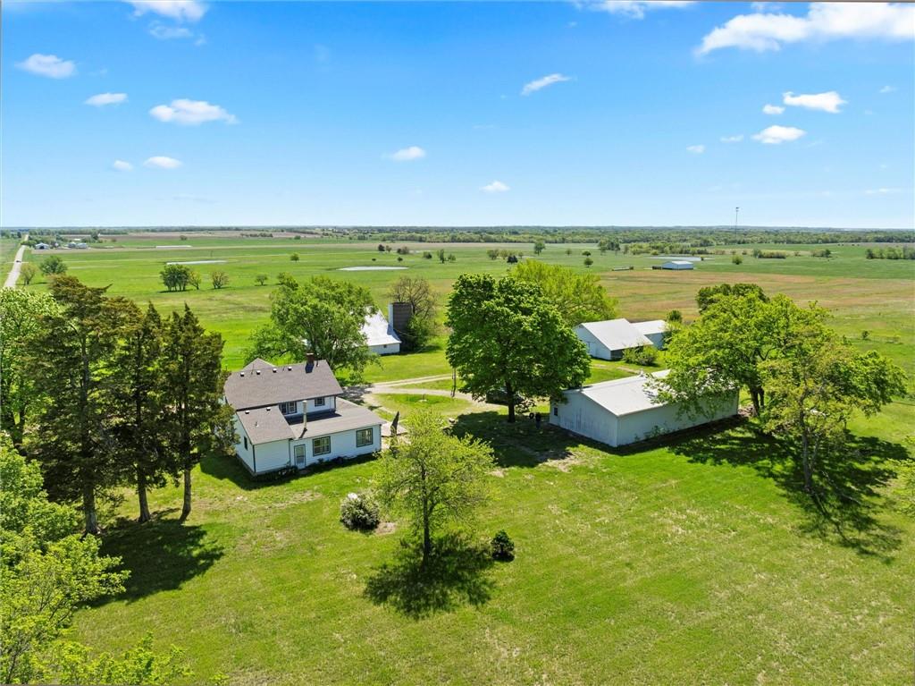 657 N 400 Rd, Overbrook, KS 66524