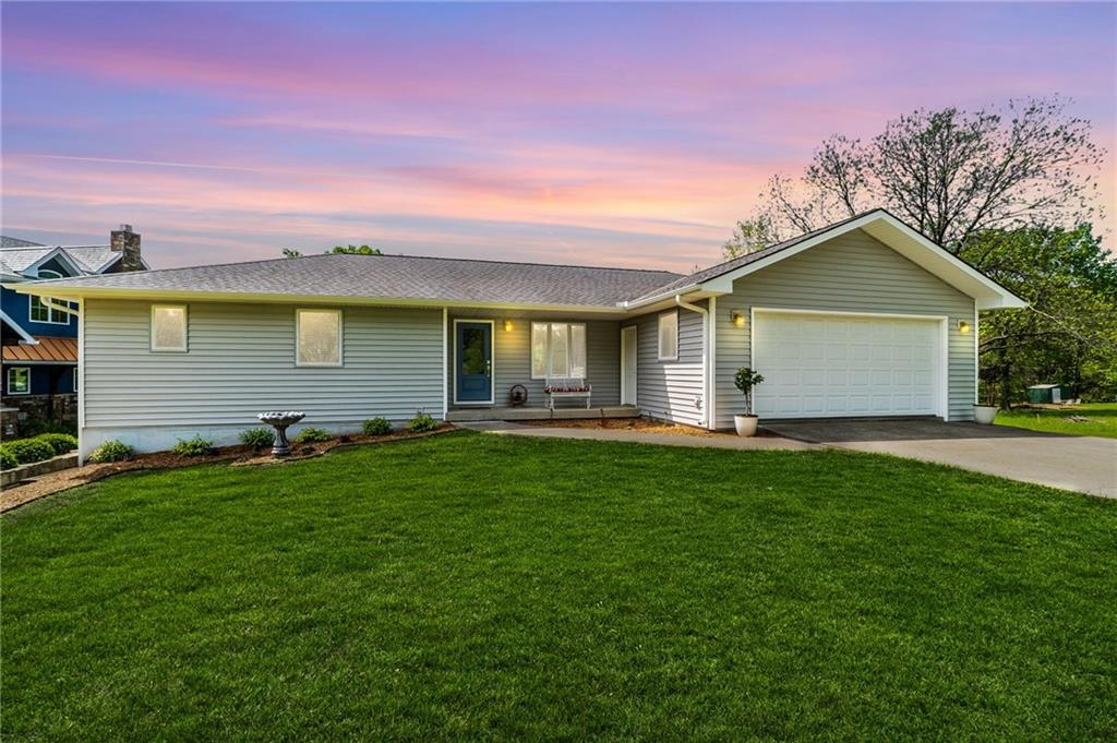 1718 Lake Viking Ter, Gallatin, MO 64640
