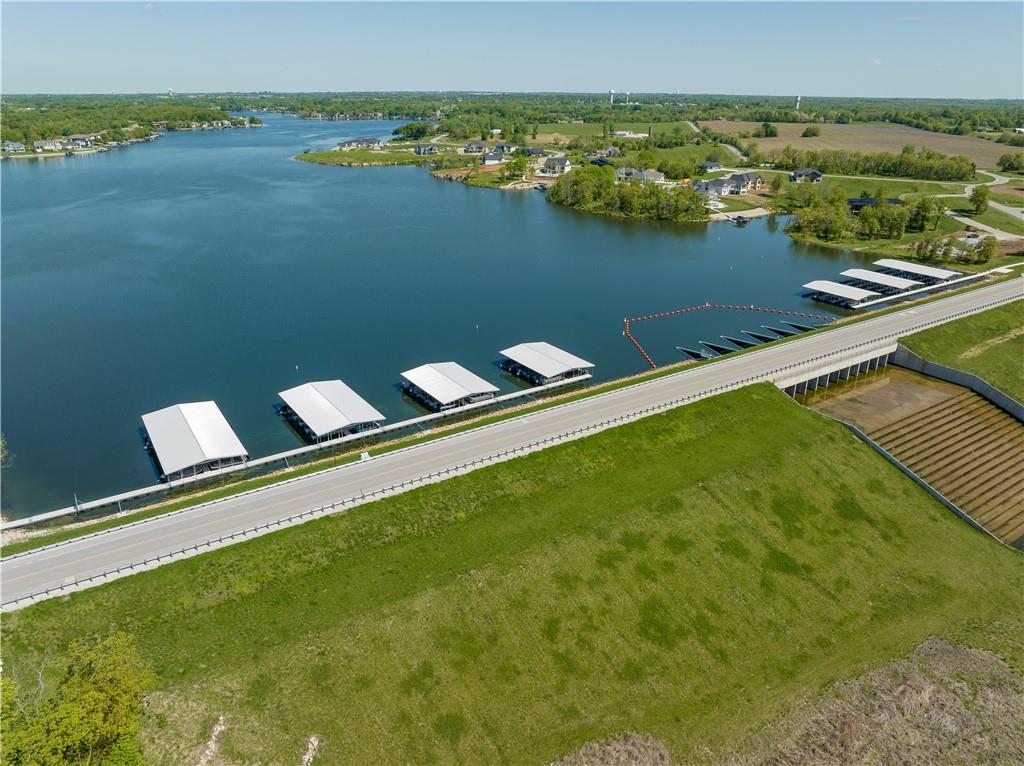 34 Sequoyah Point, Lake Winnebago, MO 64034