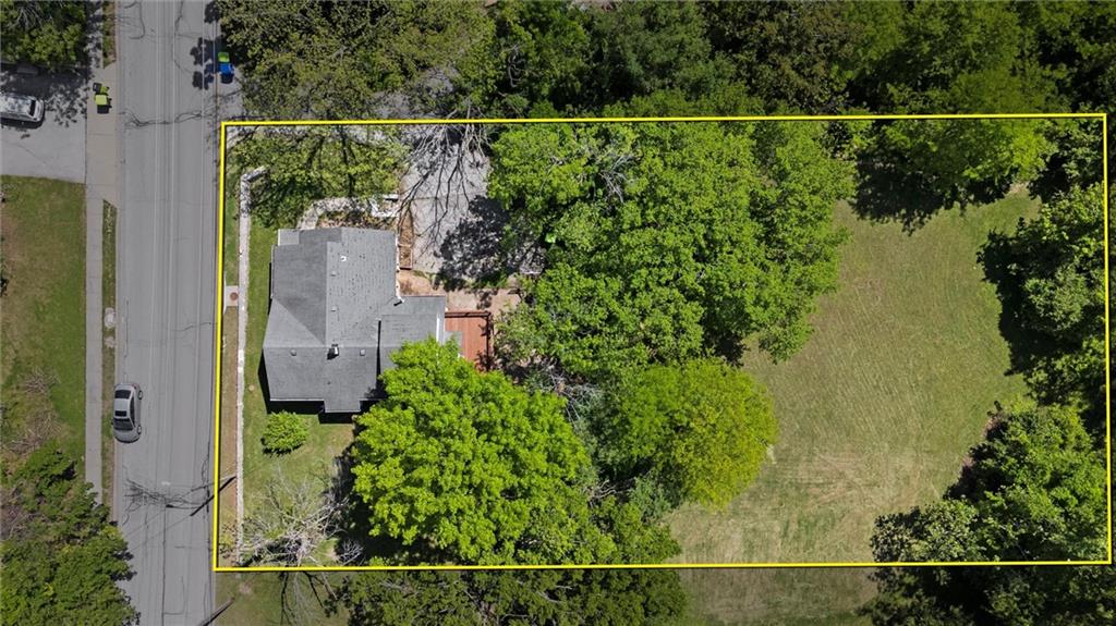 4001 NW South Dr, Riverside, MO 64150