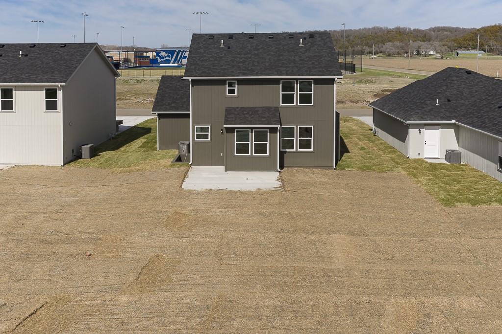1012 2nd St, Perry, KS 66073