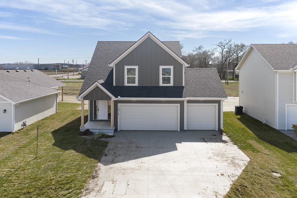 1012 2nd St, Perry, KS 66073