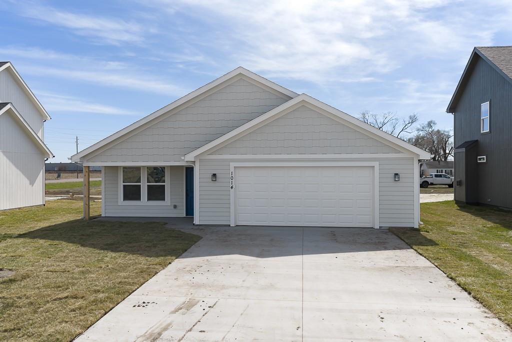1014 2nd St, Perry, KS 66073