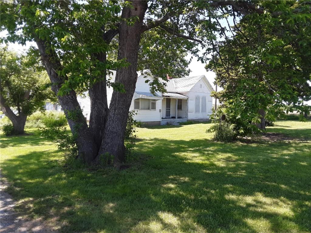 9228 Ks Hwy 7 Hw, Mound City, KS 66056