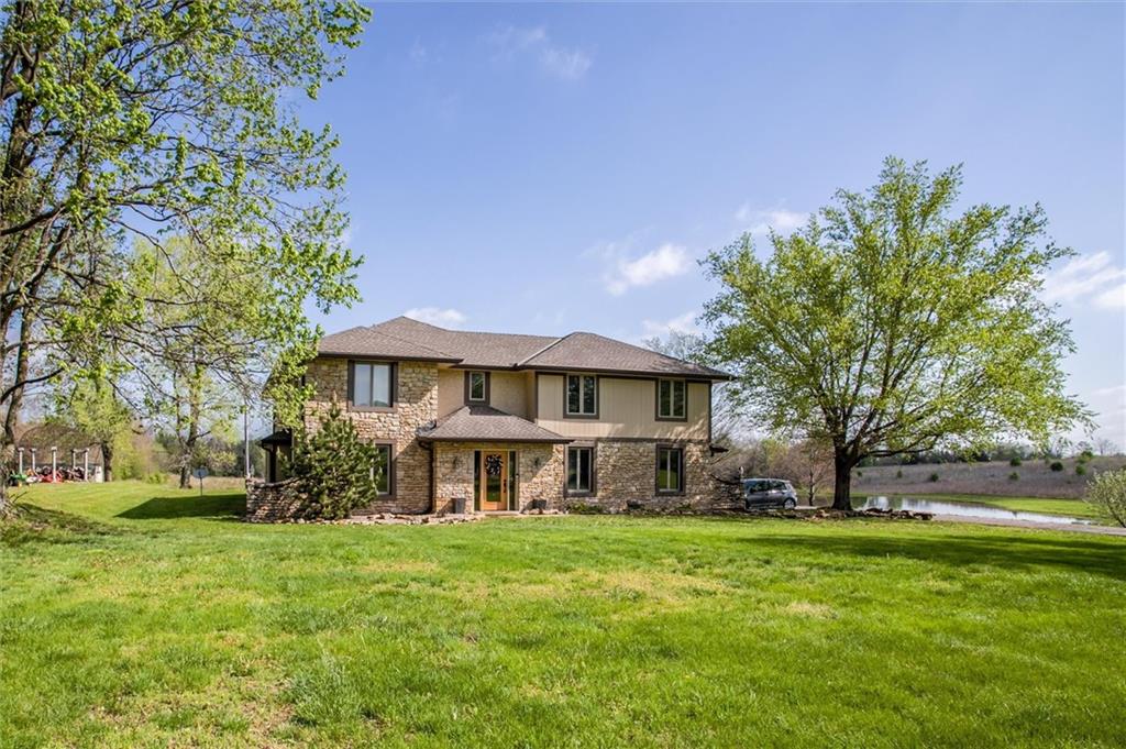 24208 E Orient Cemetery Rd, Harrisonville, MO 64701