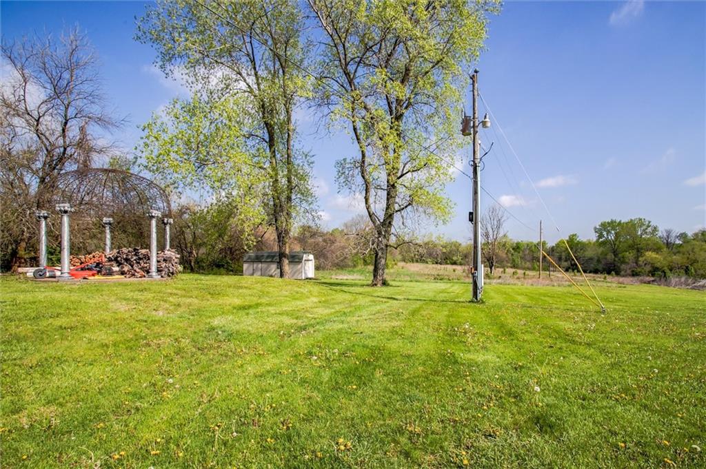 24208 E Orient Cemetery Rd, Harrisonville, MO 64701
