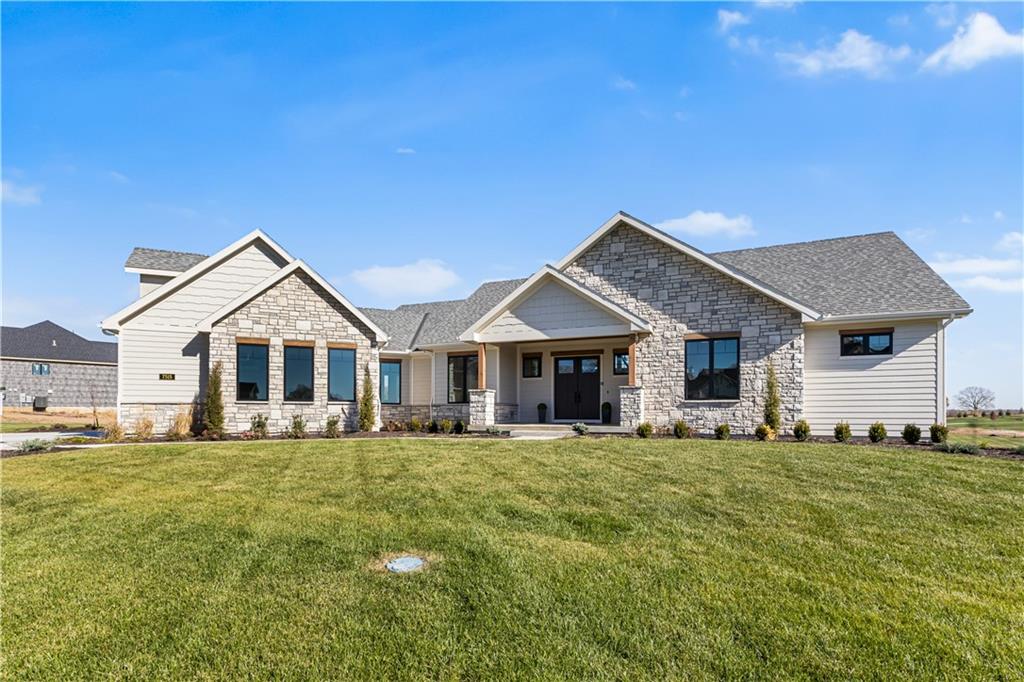 7515 NW Fawn Cir, Parkville, MO 64152