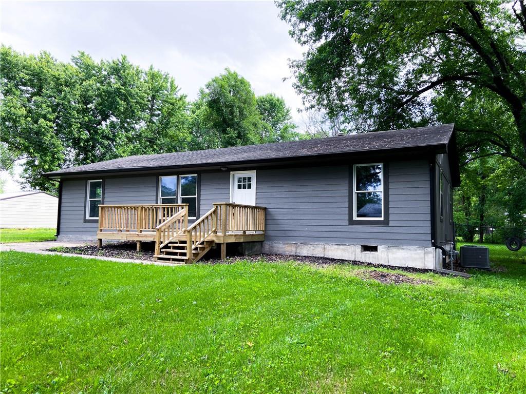 201 W Kelley Ave, Leeton, MO 64761