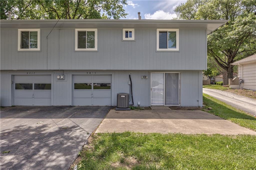 9415 Bluejacket St, Overland Park, KS 66214