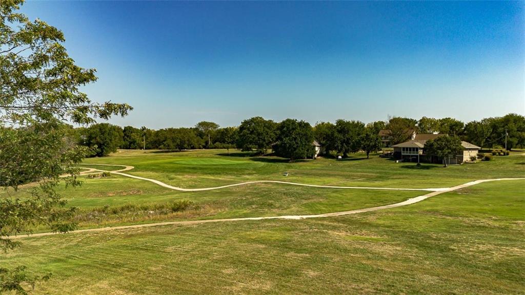 7882 Seneca Lake Rd, Ozawkie, KS 66070