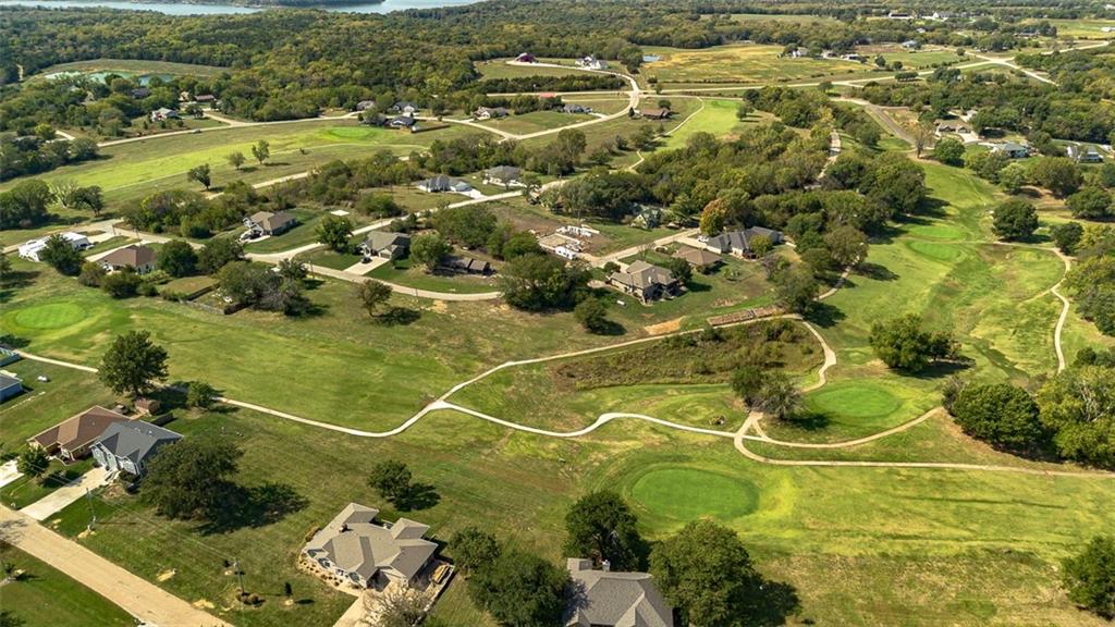 7882 Seneca Lake Rd, Ozawkie, KS 66070
