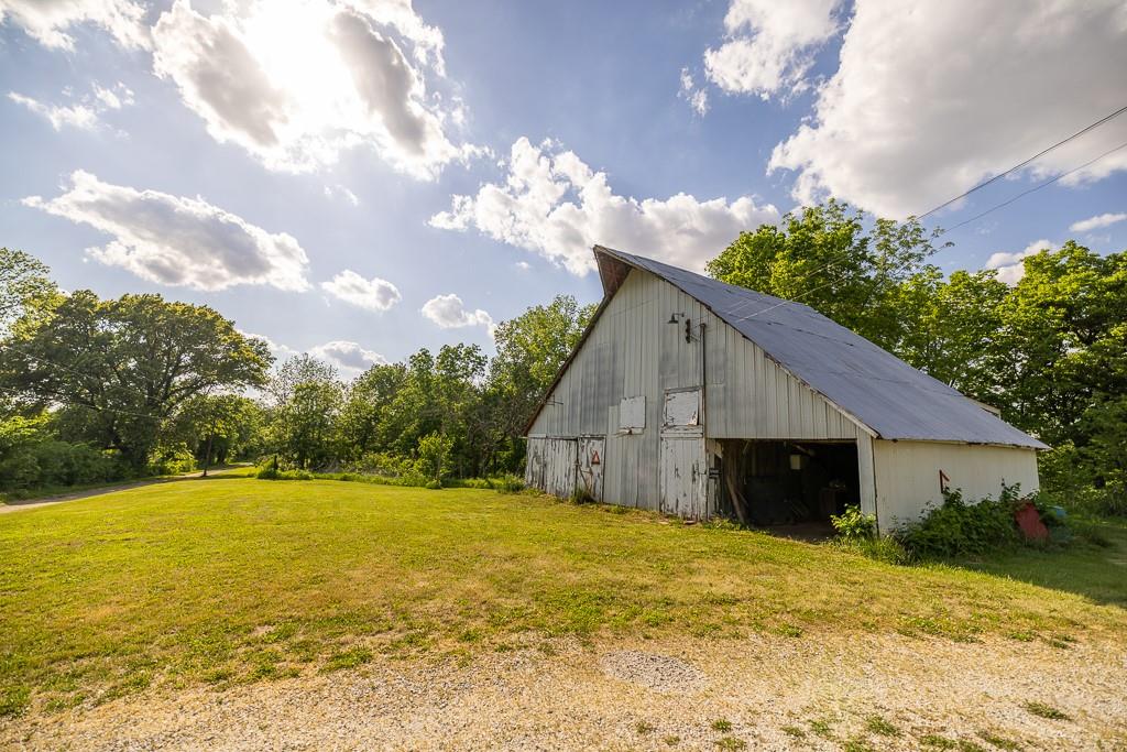 10961 SE Saxton Easton Rd, Easton, MO 64443