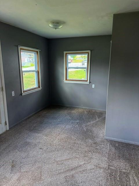 109 W 7 St, Mound City, MO 64470