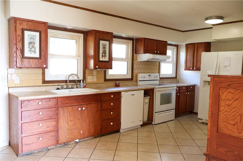 205 S Broadway St, Fairfax, MO 64446
