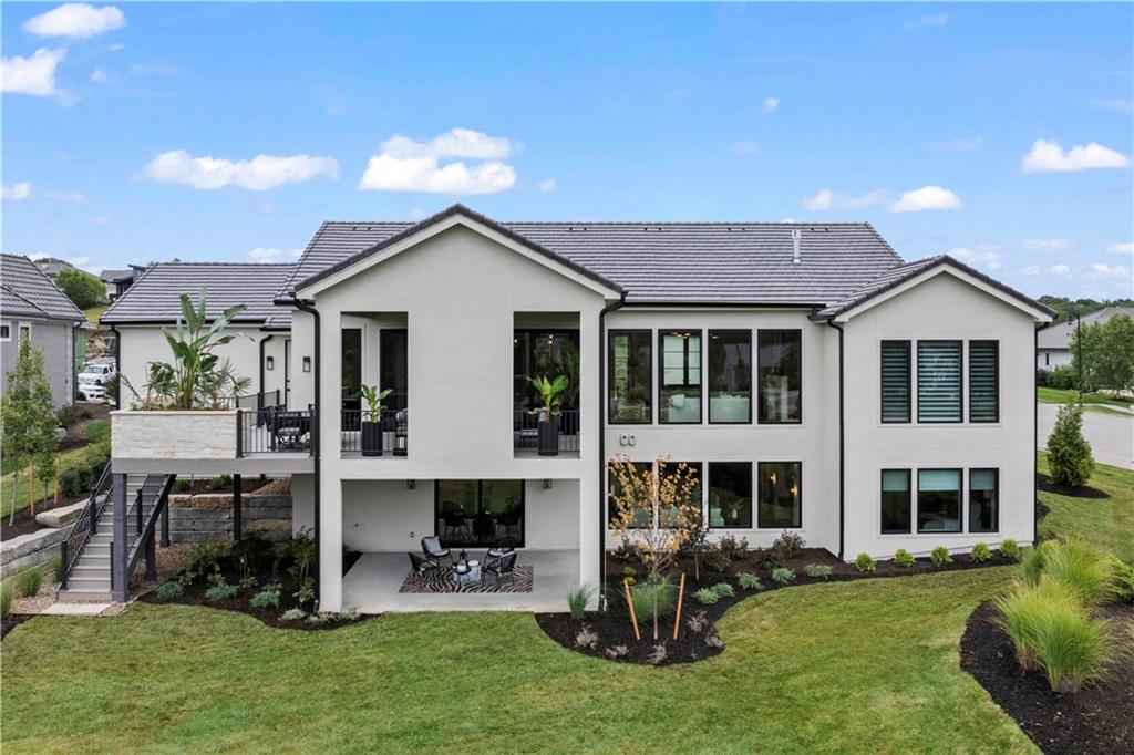16010 Glenfinnan Way, Loch Lloyd, MO 64012